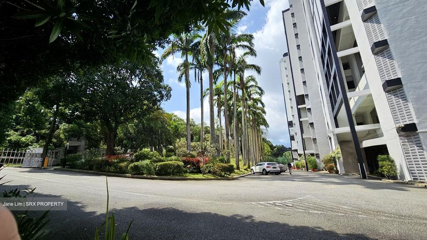 Townhouse Apartments (D9), Apartment #518180441